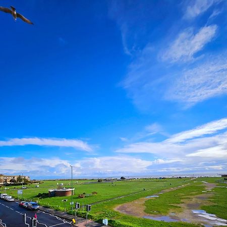 Seaview 2 Bedroom Apartment Littlehampton Kültér fotó