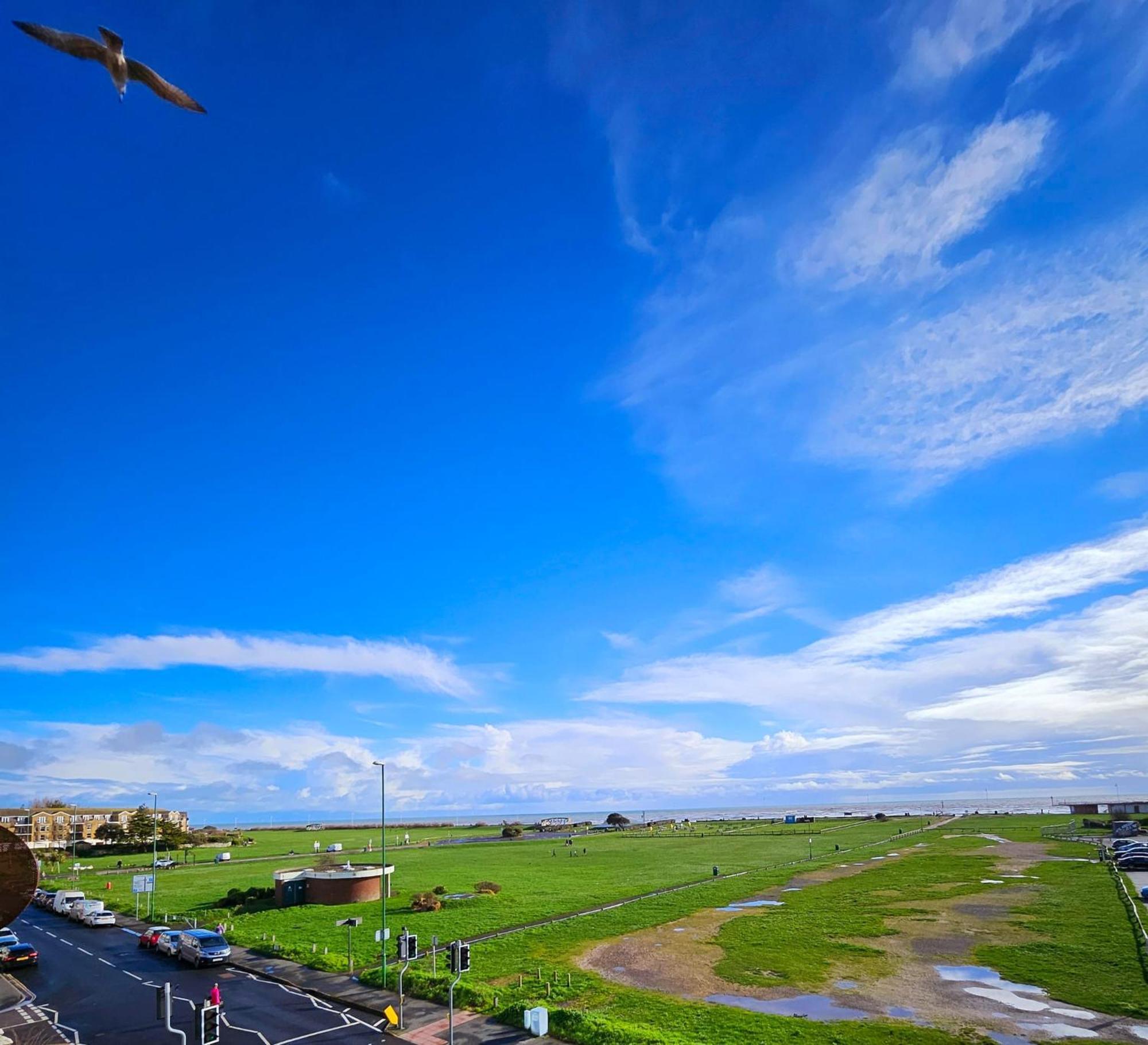 Seaview 2 Bedroom Apartment Littlehampton Kültér fotó